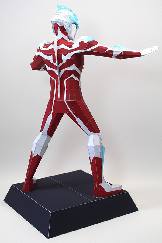 ウルトラマンギンガ ペーパークラフト 背面